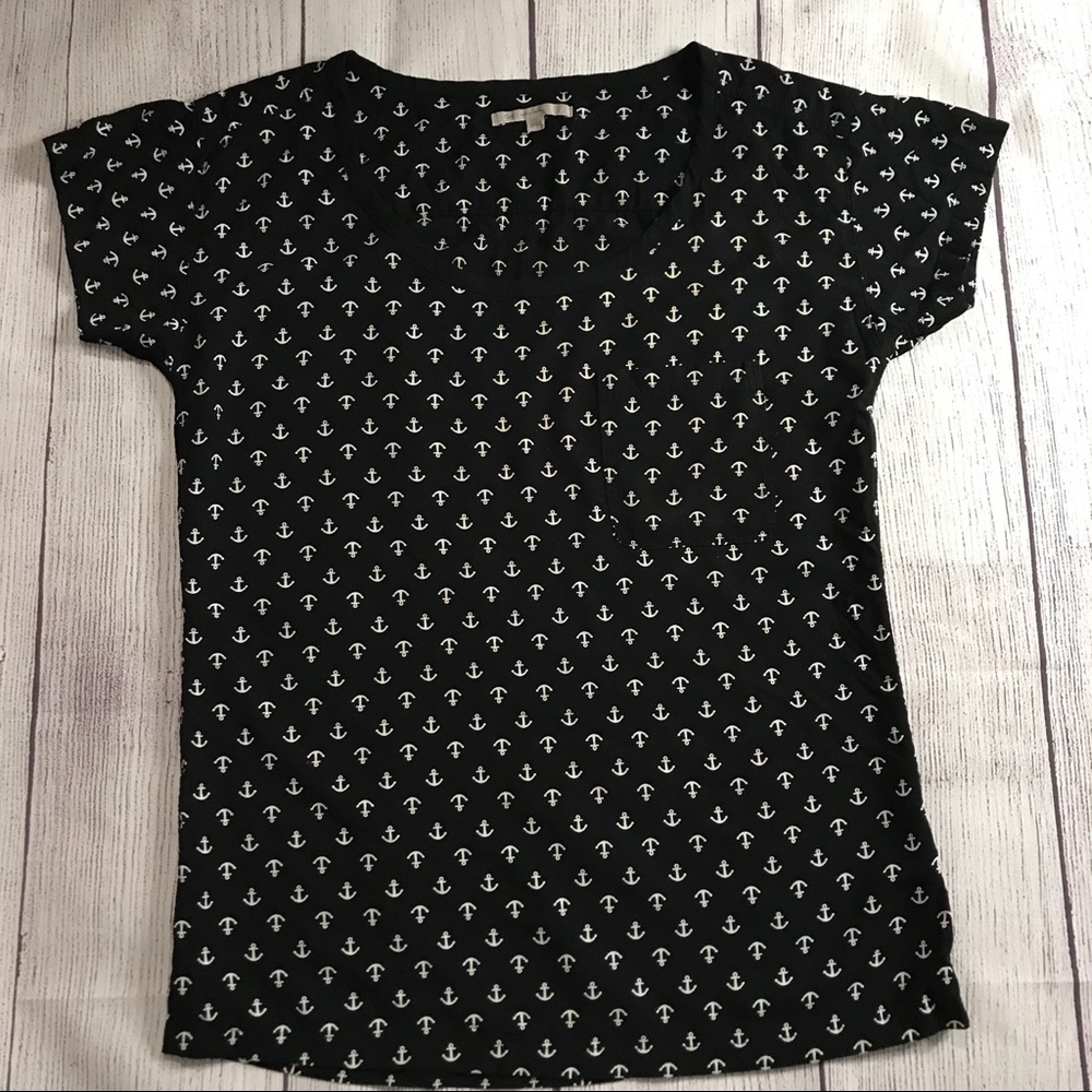 Gap Black Anchor Print short sleeve shirt